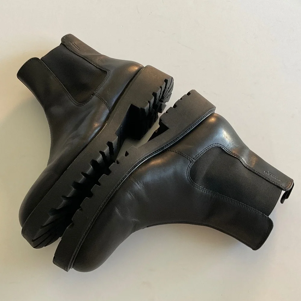 VAGABOND Kenova Lug Chelsea Boot Black Size 10